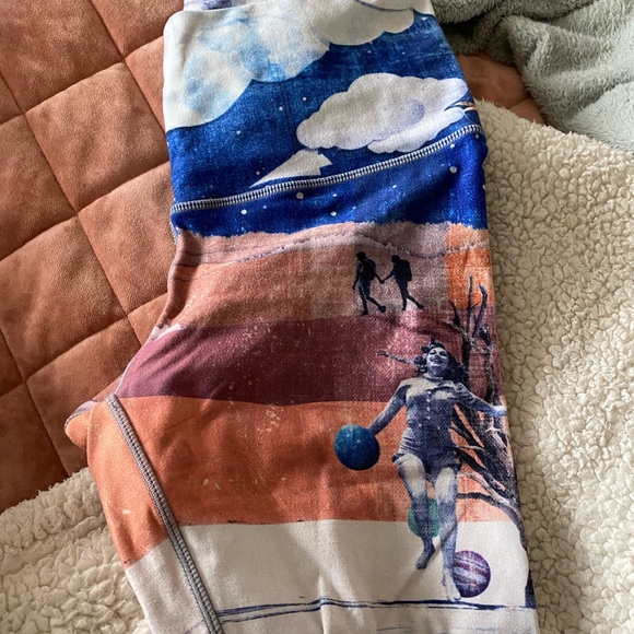 XS Niyama Sol 🌝 Mustang Sally Crop Leggings - Picture 4 of 7